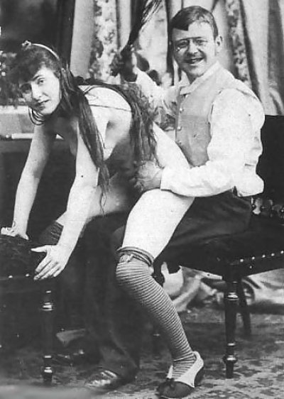 Retro 3 - image content by the_meteor43