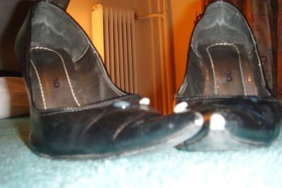 BLACK POINTY WORN HEELS - image content by x_turboxnexus