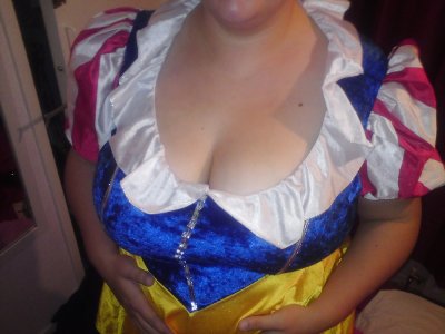 3 months pregnant an horny - image content by smooth465