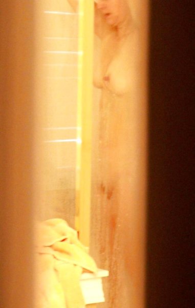 Spy on Milf with big nips - image content by old_xbronzeearth