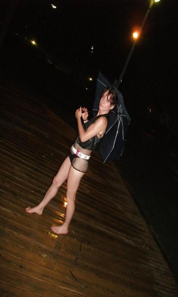 My husband makes me, for its 30ans together, CPL DON man t - image content by koaladull