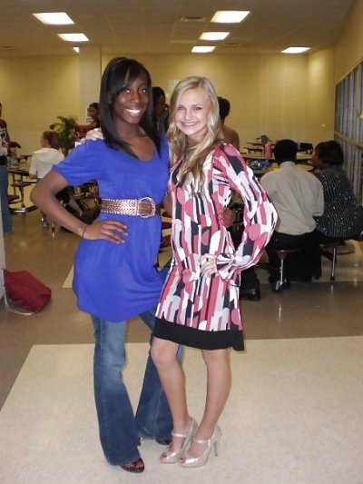 Gorgeous babe! plz dirty comment - image content by pantherx67