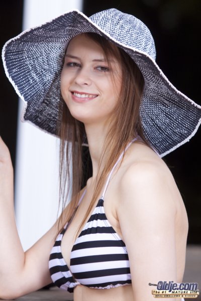 Sexy young girl squatting naked for oldman ball licking session outdoors - image content by fullxraven69